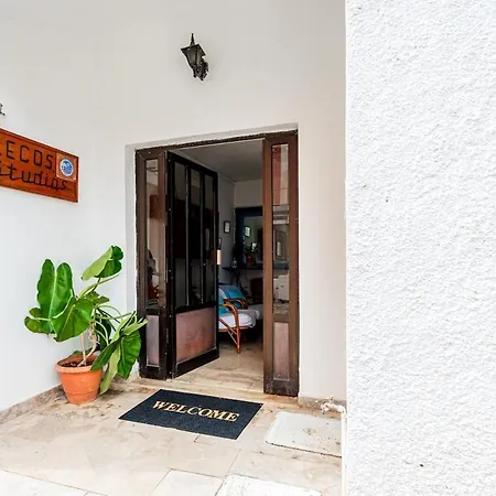 3-person In Center By Alecosstudios Appartement